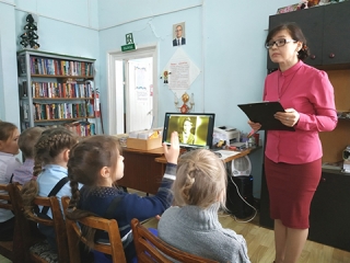 Литературный час «Читаем Чехова сегодня» в Чеканской библиотеке
